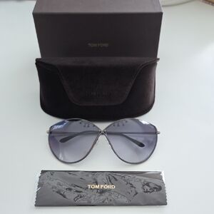 NIB Tom Ford Women's Evelyn TF251 Sunglasses